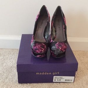 Madden girl pumps in  a women’s size 6.5